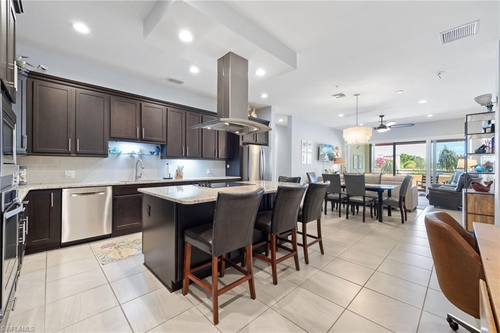 21460 Strada Nuova CIR B214, Estero, FL 33928
