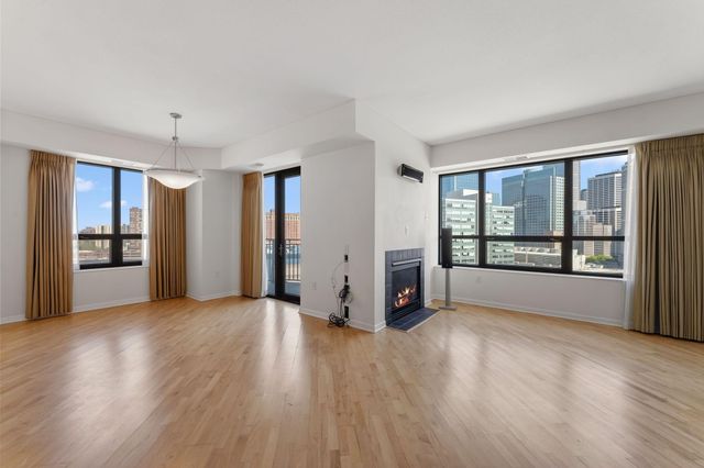 500 E Grant Street 1402, Minneapolis, MN 55404