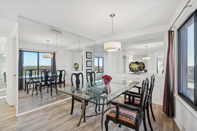 2950 Dean Parkway 1705, Minneapolis, MN 55416