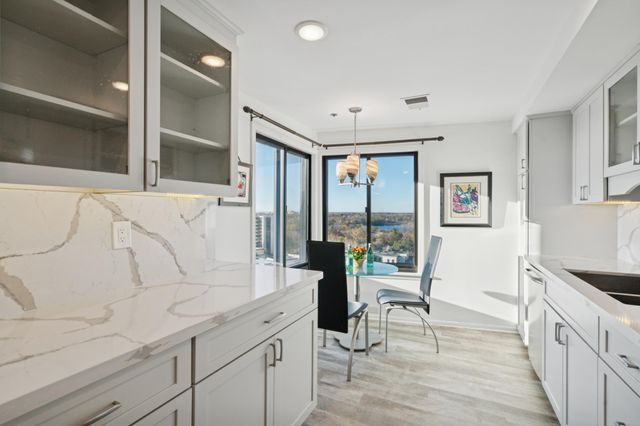 2950 Dean Parkway 1705, Minneapolis, MN 55416