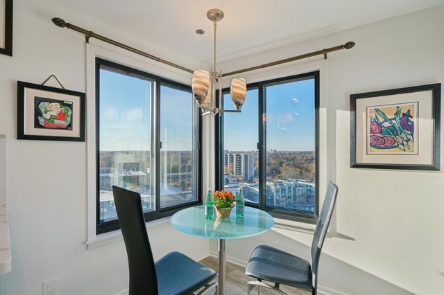 2950 Dean Parkway 1705, Minneapolis, MN 55416