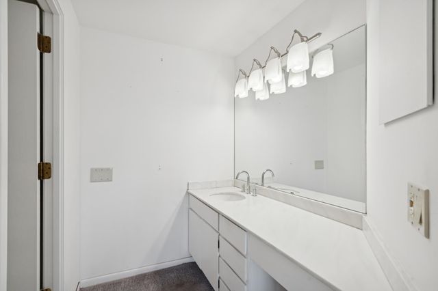 2950 Dean Parkway 1705, Minneapolis, MN 55416