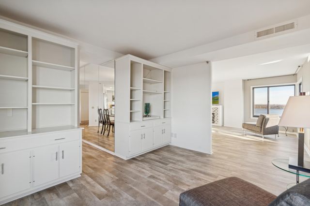 2950 Dean Parkway 1705, Minneapolis, MN 55416