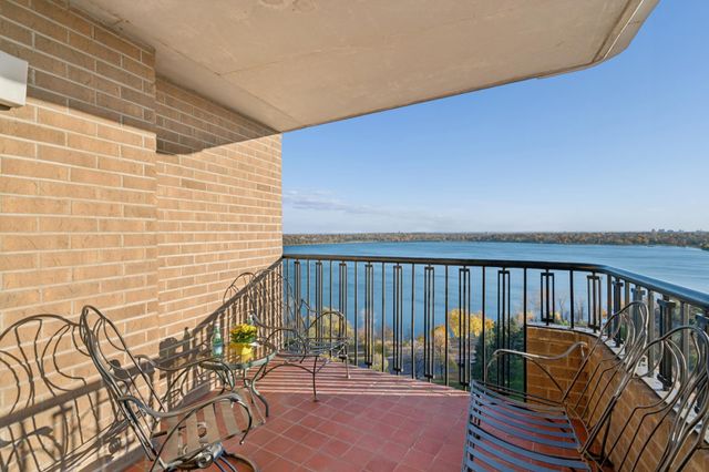 2950 Dean Parkway 1705, Minneapolis, MN 55416