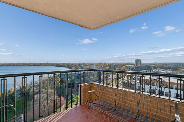 2950 Dean Parkway 1705, Minneapolis, MN 55416