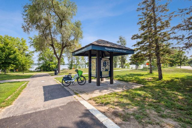 2950 Dean Parkway 1705, Minneapolis, MN 55416