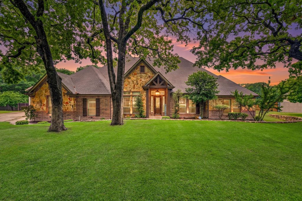 1005 Meadow Lark Lane, Weatherford, TX 76087