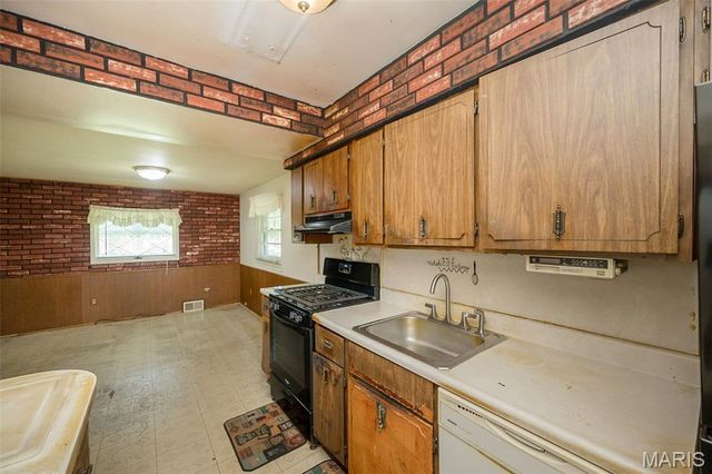 9337 Laramie Drive, Bellefontaine Nghbrs, MO 63137