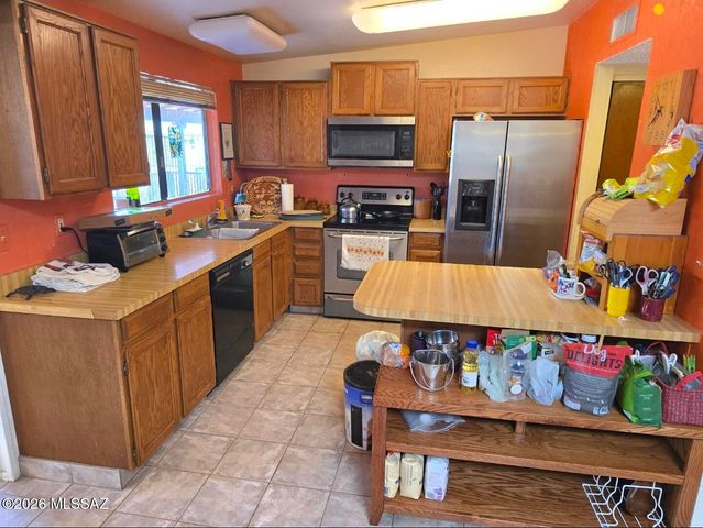2800 W Giaconda Place, Tucson, AZ 85741