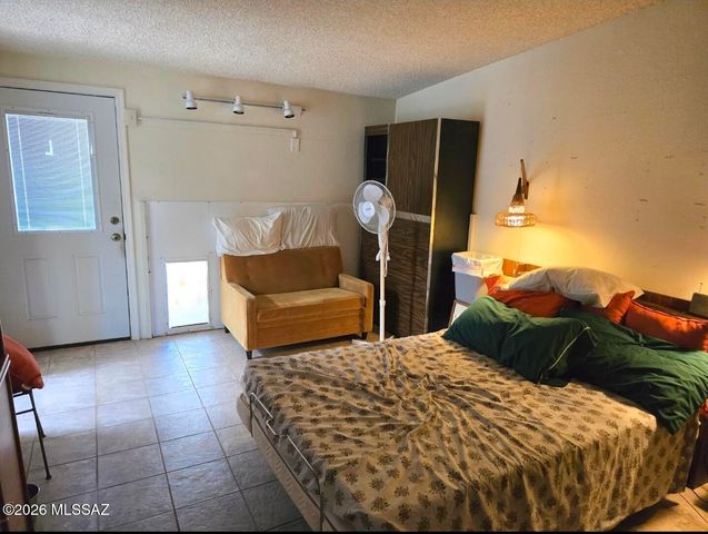 2800 W Giaconda Place, Tucson, AZ 85741