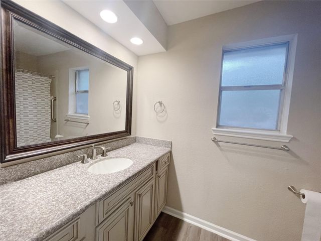 13 N Deerfoot Circle, The Woodlands, TX 77380