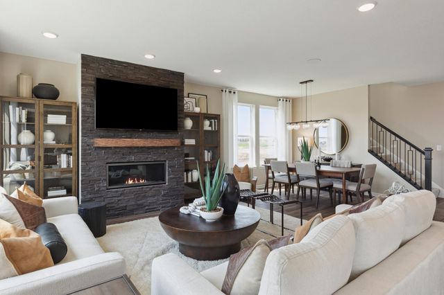 1586 Norbert Lane, Shakopee, MN 55379