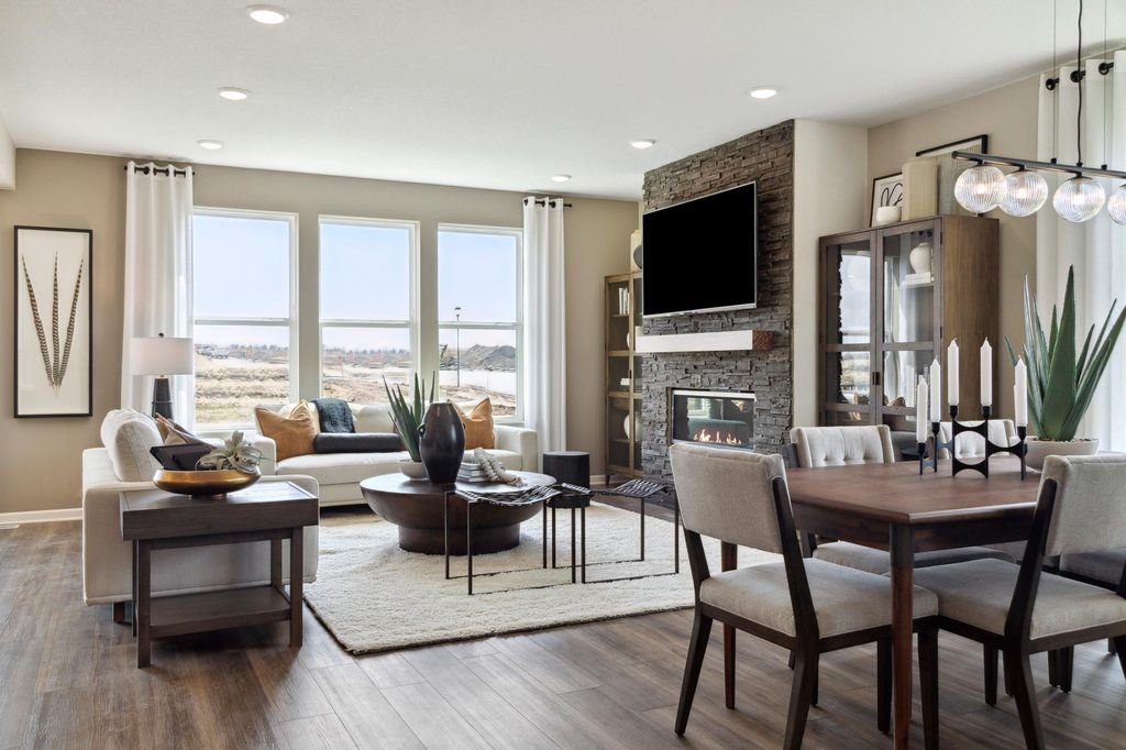 1586 Norbert Lane, Shakopee, MN 55379