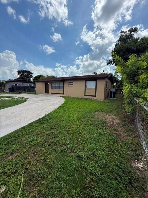 27902 SW 129th Court, Homestead, FL 33032