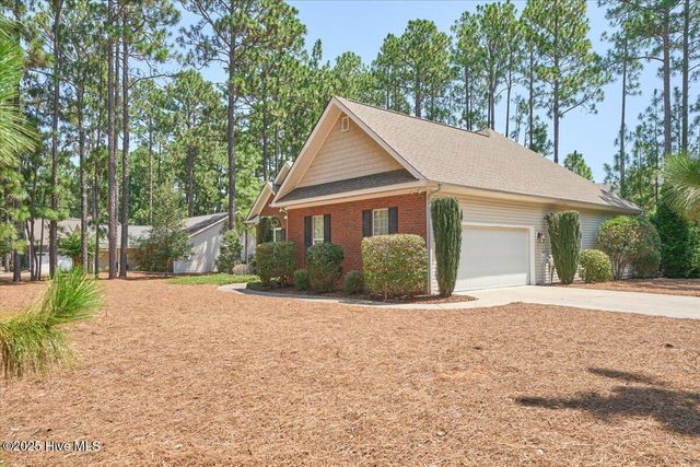 8 Rutledge Lane, Pinehurst, NC 28374
