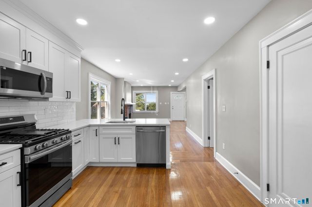 1025 Townsend Avenue, New Haven, CT 06512