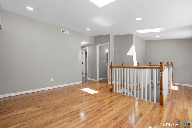 1025 Townsend Avenue, New Haven, CT 06512