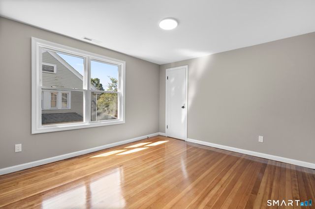 1025 Townsend Avenue, New Haven, CT 06512