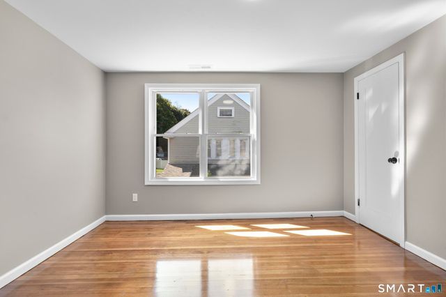1025 Townsend Avenue, New Haven, CT 06512