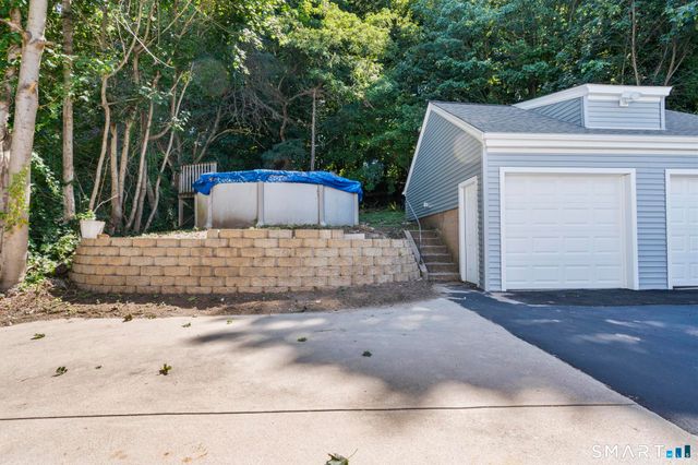 1025 Townsend Avenue, New Haven, CT 06512