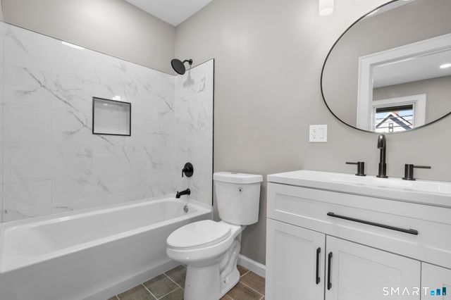 1025 Townsend Avenue, New Haven, CT 06512