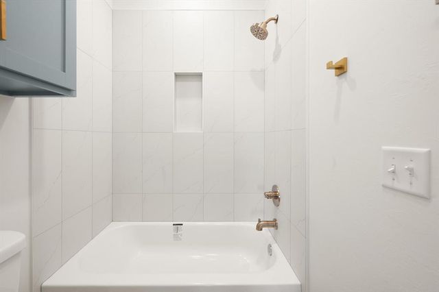 881 Meadow Park Drive, Guthrie, OK 73044