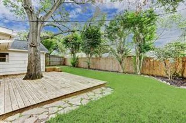 5429 Lincrest Lane, Houston, TX 77056