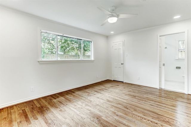 5429 Lincrest Lane, Houston, TX 77056