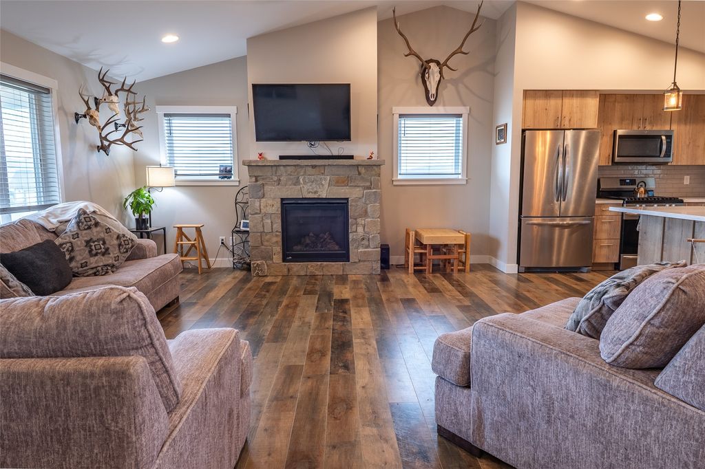 Image 3 of property listing at 316 Spring Street, Townsend, MT 59644