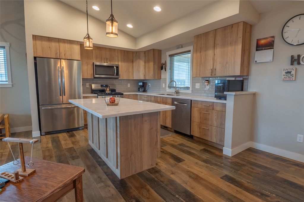 Image 6 of property listing at 316 Spring Street, Townsend, MT 59644