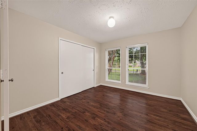 2743 N Larkspur Circle, Pearland, TX 77584