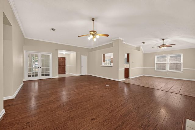 2743 N Larkspur Circle, Pearland, TX 77584