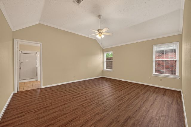 2743 N Larkspur Circle, Pearland, TX 77584