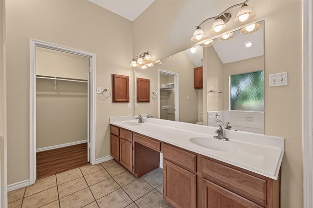 2743 N Larkspur Circle, Pearland, TX 77584