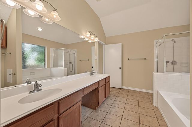 2743 N Larkspur Circle, Pearland, TX 77584