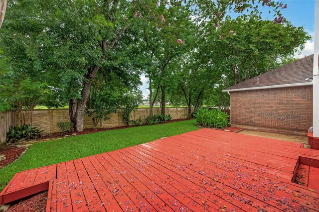 2743 N Larkspur Circle, Pearland, TX 77584