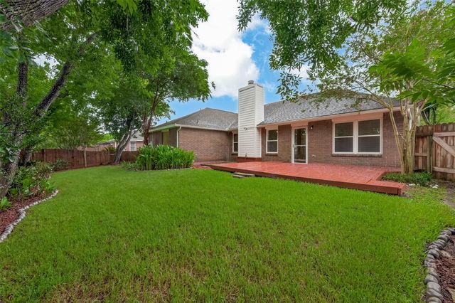 2743 N Larkspur Circle, Pearland, TX 77584