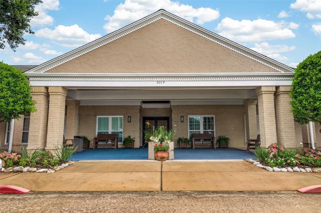 2743 N Larkspur Circle, Pearland, TX 77584