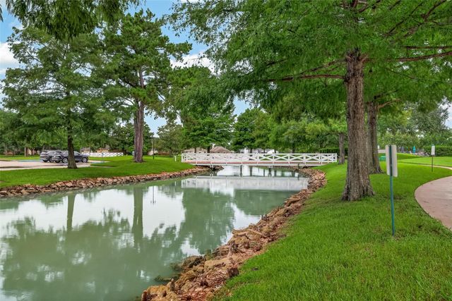 2743 N Larkspur Circle, Pearland, TX 77584