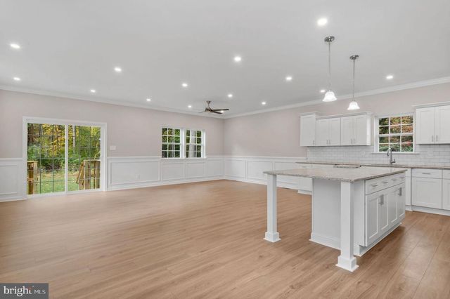 47 E COLLEGE AVE, Yardley, PA 19067