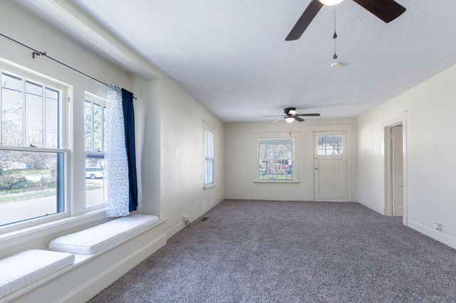 735 S Missouri Avenue, Springfield, MO 65806