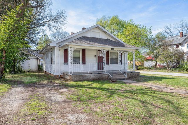 735 S Missouri Avenue, Springfield, MO 65806
