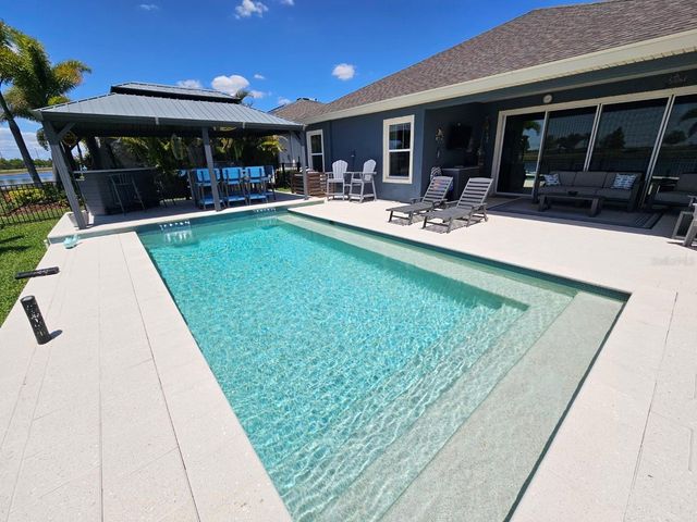 5822 SILVER SUN DRIVE, Apollo Beach, FL 33572