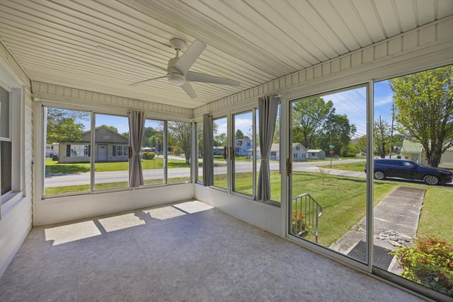 618 Carden Avenue, Rossville, GA 30741