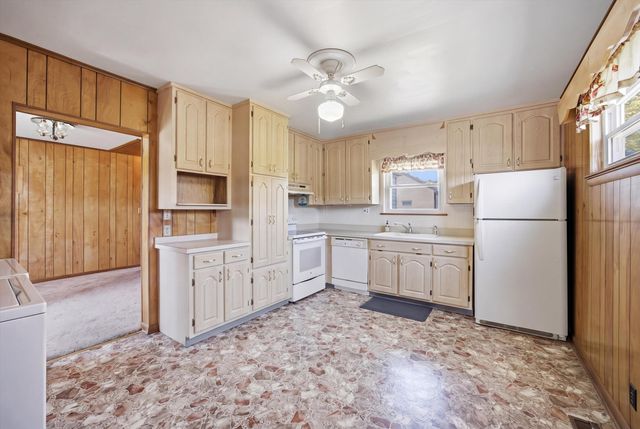 618 Carden Avenue, Rossville, GA 30741