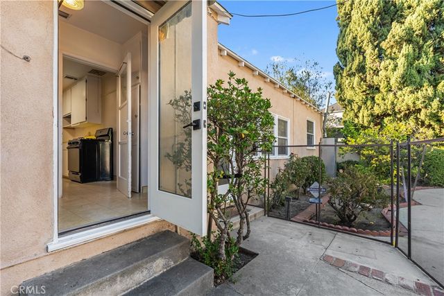 4418 Ethel Avenue, Studio City, CA 91604