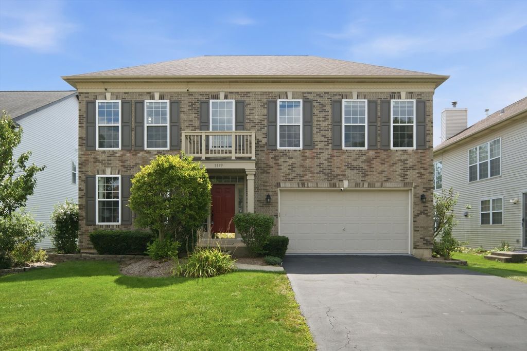 1379 W Deer Court, Palatine, IL 60067