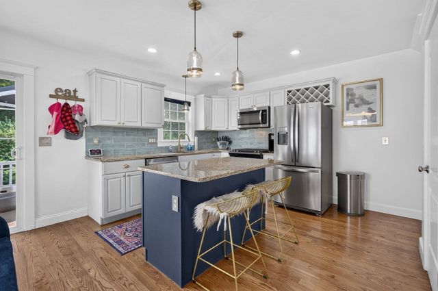 92 Turtle Brook Rd 92, Canton, MA 02021