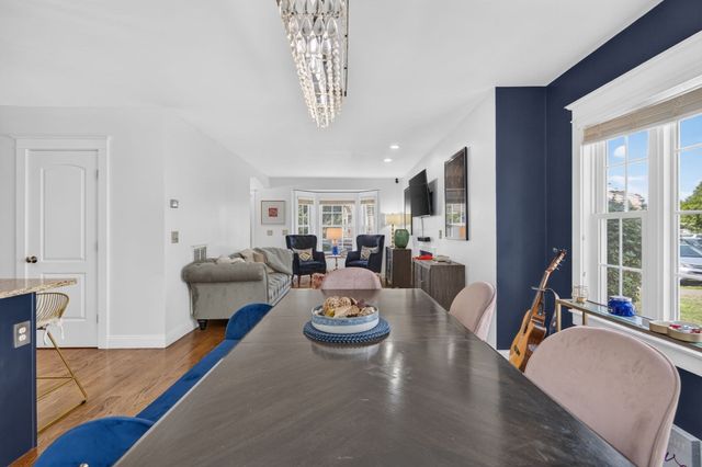 92 Turtle Brook Rd 92, Canton, MA 02021