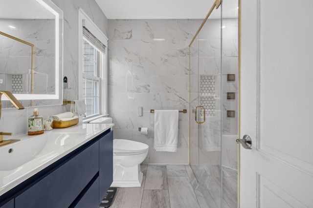 92 Turtle Brook Rd 92, Canton, MA 02021